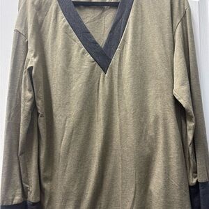 V-Neck Long Sleeve Top - Olive and Black